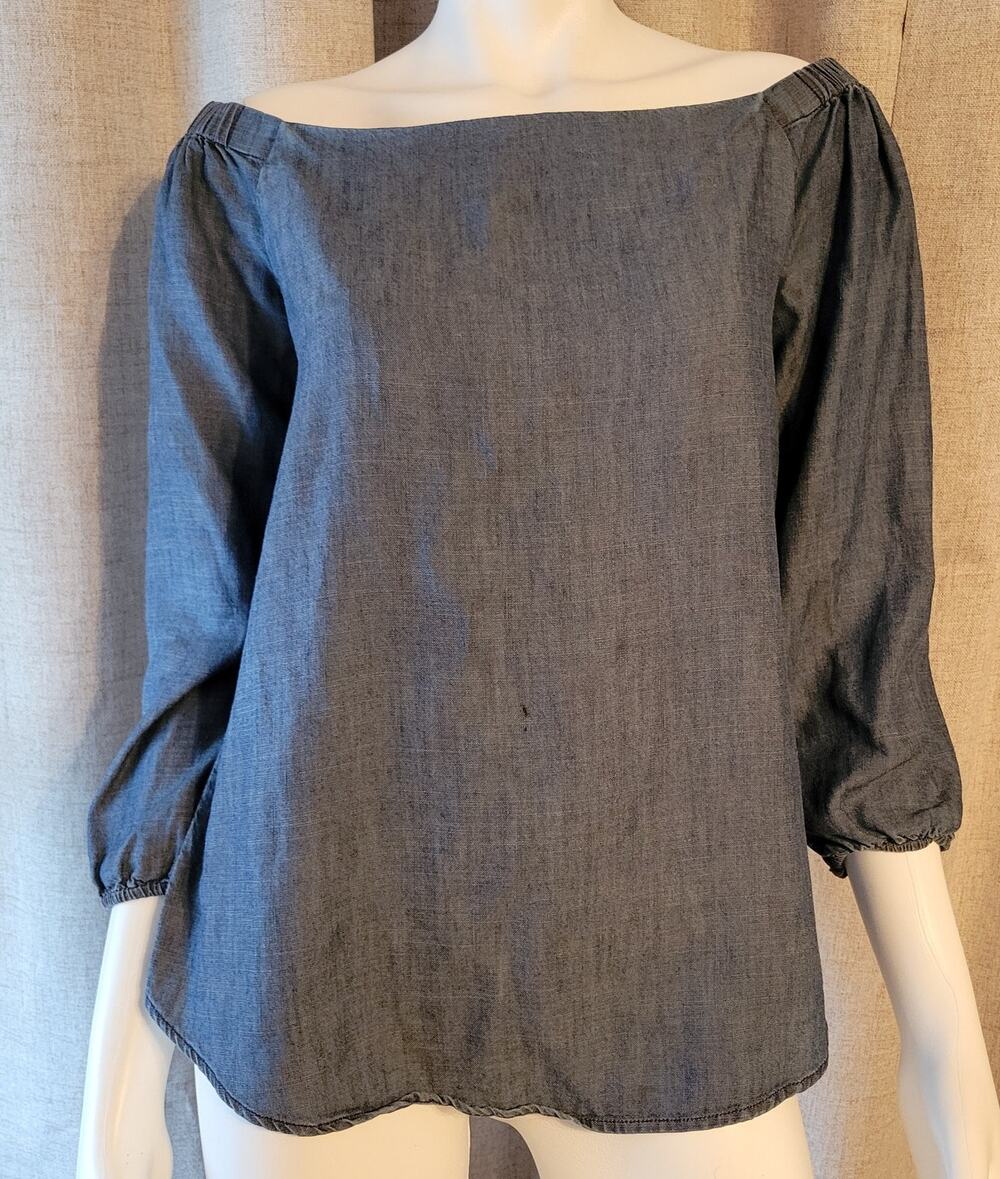 Chico's Off the Shoulder Linen Blend Chambray Denim Look Blouse Size 0 (M)